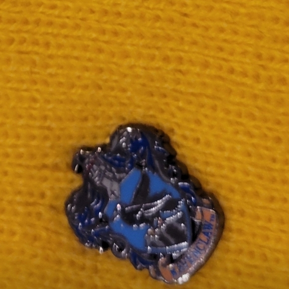 Harry Potter Wizarding World of Harry Potter Scarf with Pins - Picture 8 of 8